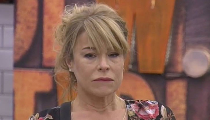 Тя напуска Къщата седмица преди финала на сезон 2018 на Вип Брадър