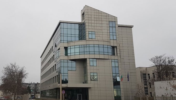 Всяко предприятие или самоосигуряващо се лице, което изплаща на физически лица доходи извън тези по трудов договор и е задължено да удържа данък, трябва да подаде Декларация Всяко предприятие или самоосигуряващо се лице, което изплаща на физически лица доходи извън тези по трудов договор и е задължено да удържа данък, трябва да подаде Декларация