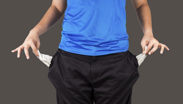 Българите не успяват да върнат кредитите си към банките навреме и попадат в списъците на колекторските фирми Българите не успяват да върнат кредитите си към банките навреме и попадат в списъците на колекторските фирми