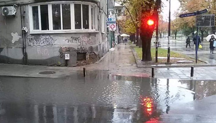 Слепи ли са го правили, слепи ли са го плащали?