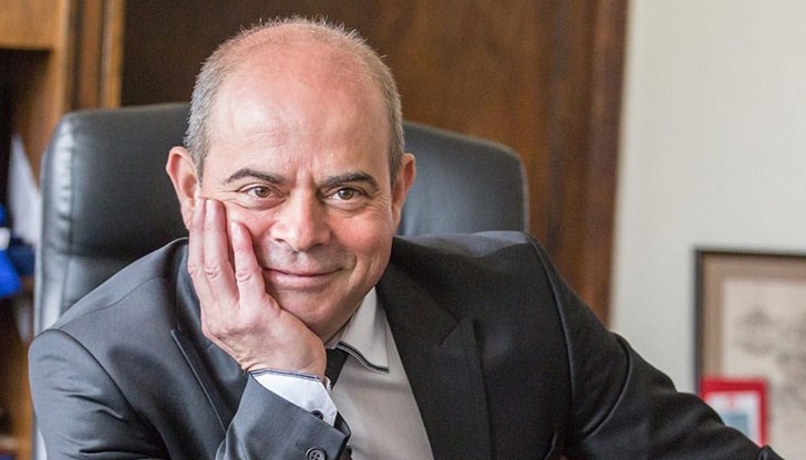 Внимавайте какво пишете и гледайте да сте доволни от управлението на Община Русе, защото и вие може да влезете в черния списък на кмета