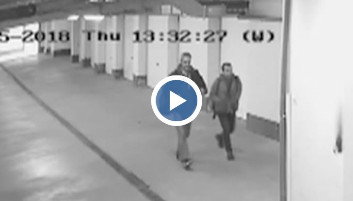 Камери в жилищна сграда са заснели дръзката кражба посред бял ден