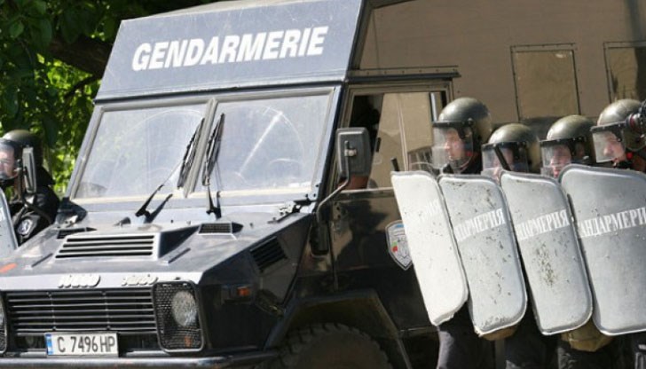 Пречат на протестиращите да блокират граничен пункт Кулата Пречат на протестиращите да блокират граничен пункт Кулата