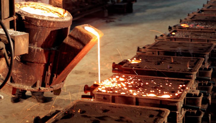 ArcelorMittal Галац има около 6200 служители и е най-голямото интегрирано стоманодобивно предприятие в Румъния