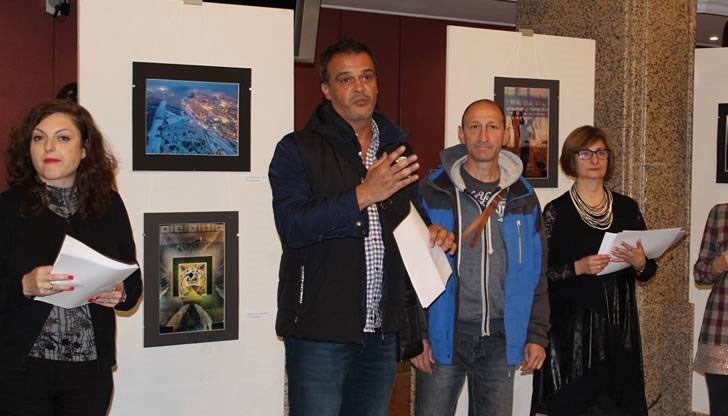 Юбилейна изложба е подредена в Доходното здание