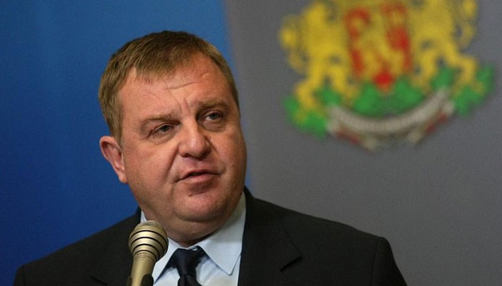 Красимир Каракачанов ще се срещне със студентите и с ръководството на РУ „Ангел Кънчев“ и с ученици от СУ „Йордан Йовков“