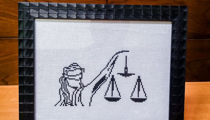 Вижте произведенията на деветокласничките от ПГО „Недка Иван Лазарова“ Габриела Георгиева и Симона Чакърова