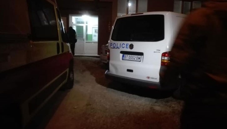 В апартамента цяла нощ се е вихрил купон