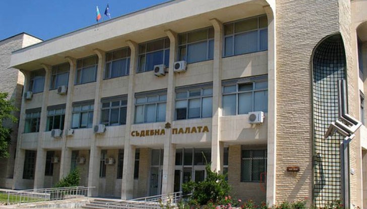 Пациентът е вдишал кръв заради немърливото поведение на медика Пациентът е вдишал кръв заради немърливото поведение на медика