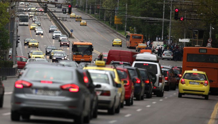 На практика изрядните шофьори ще бъдат наказани да плащат повече