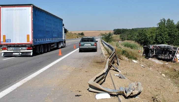 Тъжен, но безспорен факт е, че в България най-лесно преуспяват тарикатите Тъжен, но безспорен факт е, че в България най-лесно преуспяват тарикатите