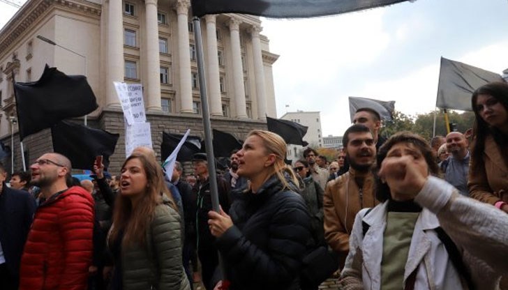 Майките заявиха, че и тази вечер ще блокират възлово кръстовище в центъра на столицата
