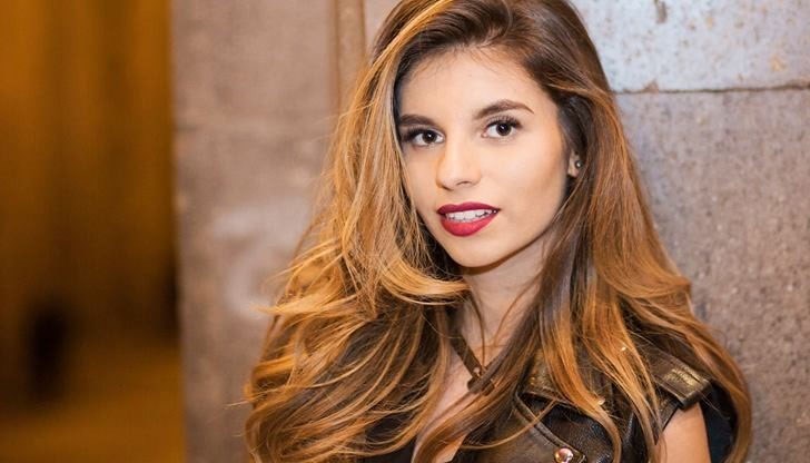 Тя ще подкрепи благотворителна инициатива за свои тежкоболни учители в Русе Тя ще подкрепи благотворителна инициатива за свои тежкоболни учители в Русе