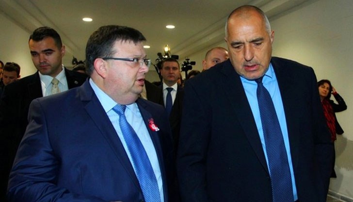 Главният прокурор заплаши премиера и министрите му с обвинения за концесията на Пирин