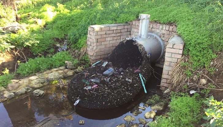 Евтино и ефикасно чрез така наречените "капани за боклук"