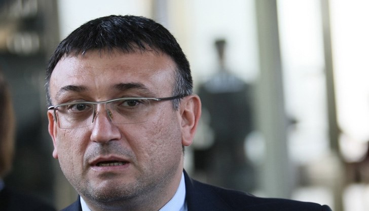 Около 2000 полицаи са ангажирани с охраната на протестите в цялата страна