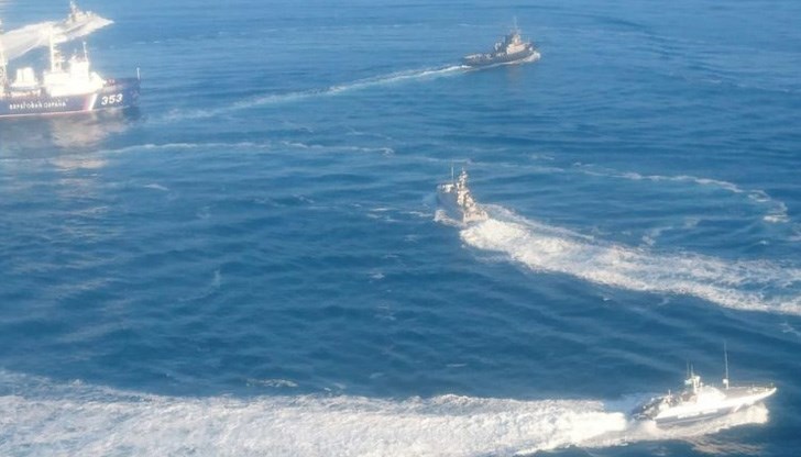 От украинския флот показаха и снимка на директния сблъсък между машините