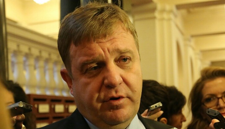 Името му е въпрос на обсъждане в коалицията