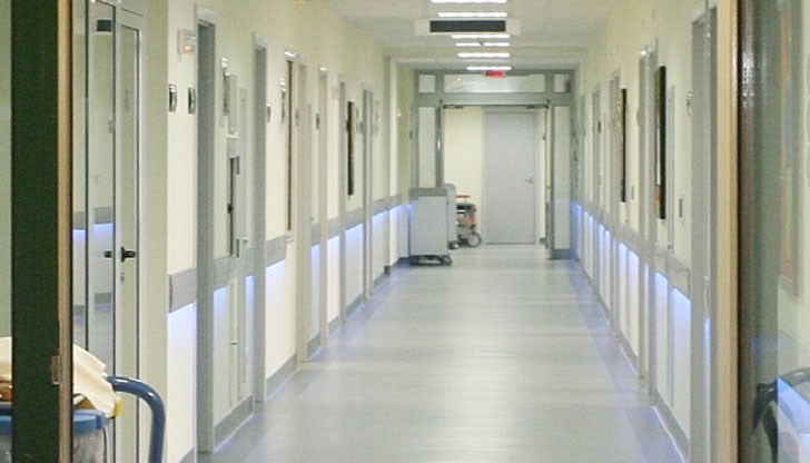 16-годишното момиче е в кома и на белодробна вентилация в търговищката болница 16-годишното момиче е в кома и на белодробна вентилация в търговищката болница