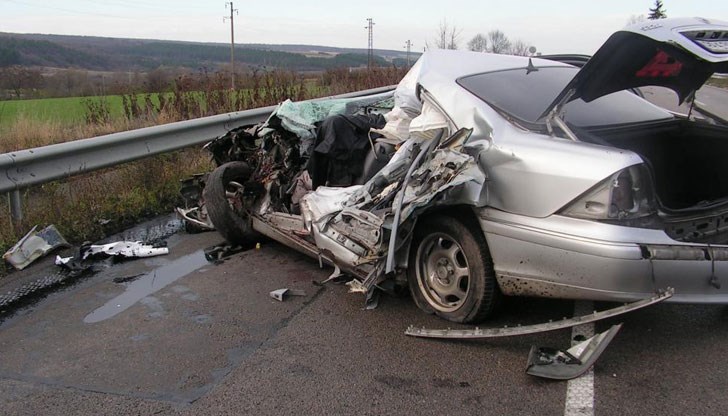 Други четирима са с опасност за живота