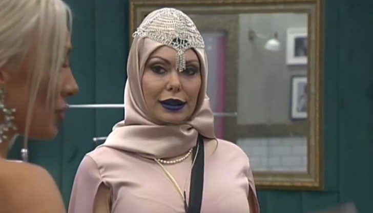 И с невъоръжено око се вижда, че всички тези индивиди са доста далеч от истинския живот на сънародниците ни, за да са „риалити” И с невъоръжено око се вижда, че всички тези индивиди са доста далеч от истинския живот на сънародниците ни, за да са „риалити”