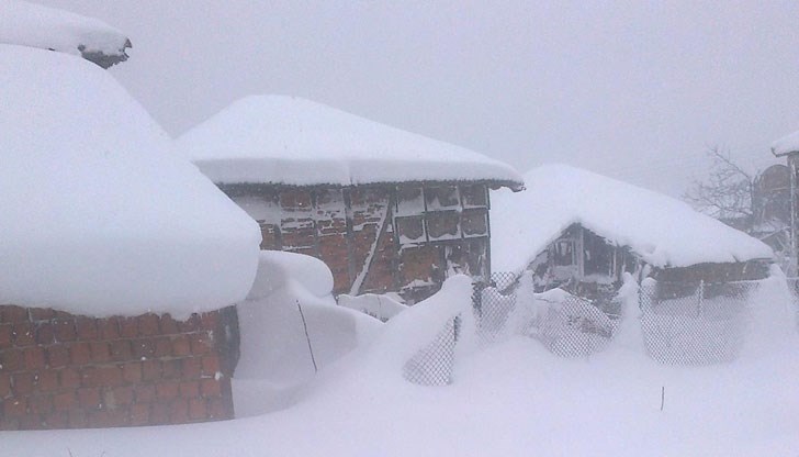 Жителите на селото останаха без ток, вода, интернет и транспорт Жителите на селото останаха без ток, вода, интернет и транспорт