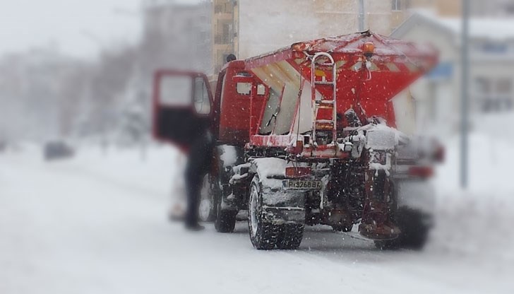Инцидентът е станал около 6 часа тази сутрин по третокласен път, на 1 км преди поповското село Ломци Инцидентът е станал около 6 часа тази сутрин по третокласен път, на 1 км преди поповското село Ломци