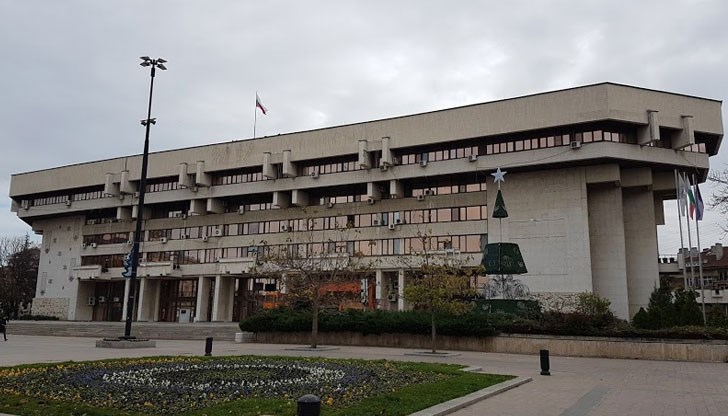 Задругата на майсторите ни канят във фоайето на "Пленарна зала" Задругата на майсторите ни канят във фоайето на "Пленарна зала"