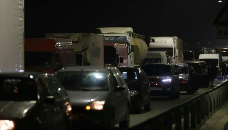 Протести има във Варна, Сливен, Бургас и Кюстендил Протести има във Варна, Сливен, Бургас и Кюстендил