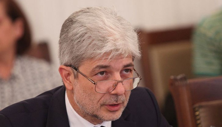 Думите му идват седмица след протеста в града, в който се включиха деца, които отидоха на училище с маски за лице Думите му идват седмица след протеста в града, в който се включиха деца, които отидоха на училище с маски за лице