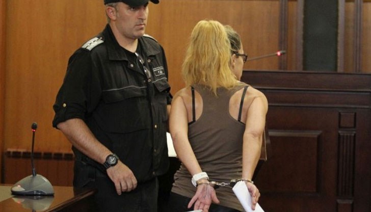 Служителите на БХК ще имат право и да разговарят с Иванчева и Петрова