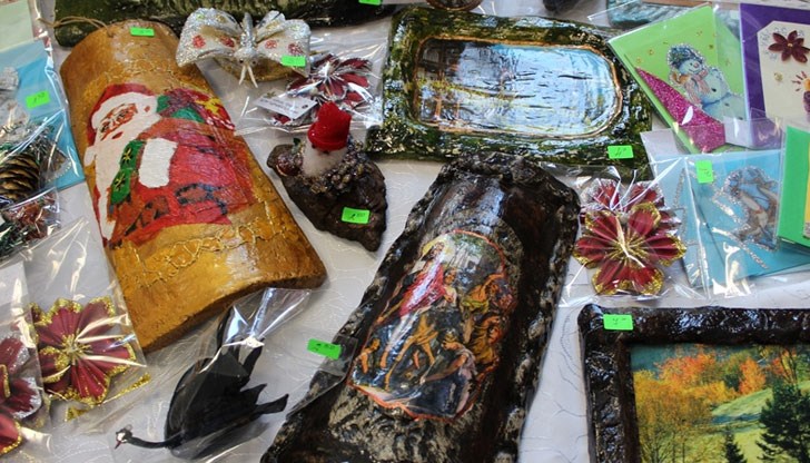 Крисия изнесе концерт, а Бате Енчо е водещ на фестивала „Светът е за всички“