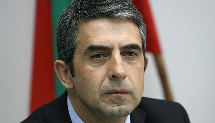 Той е дарил всичките си имоти на синовете си от предишния брак Павел и Асен