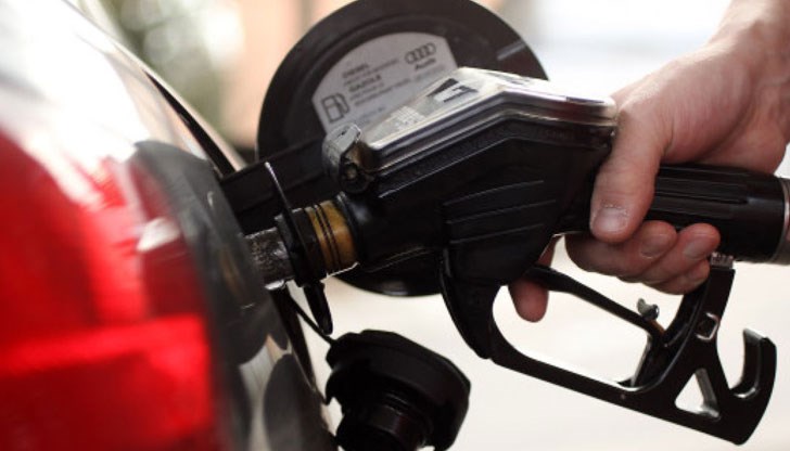 Държавата ще задължи търговците на горива да посочват на всяка касова бележка чистата цена на горивото и съответно колко отива за държавата под формата на различни данъци