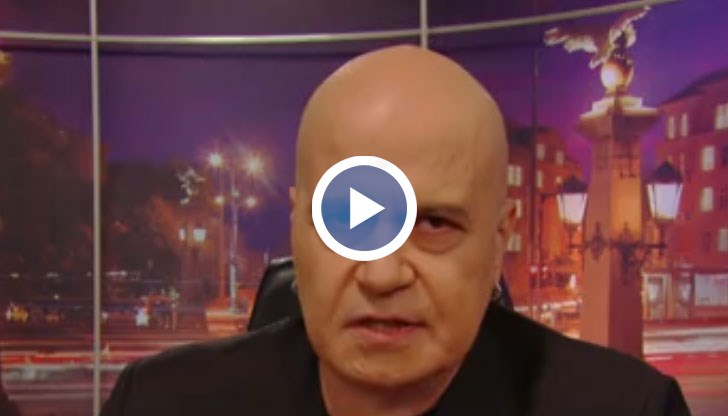 Другите поканени са Цвета Караянчева, президентът Румен Радев, Сотир Цацаров и Мая Манолова