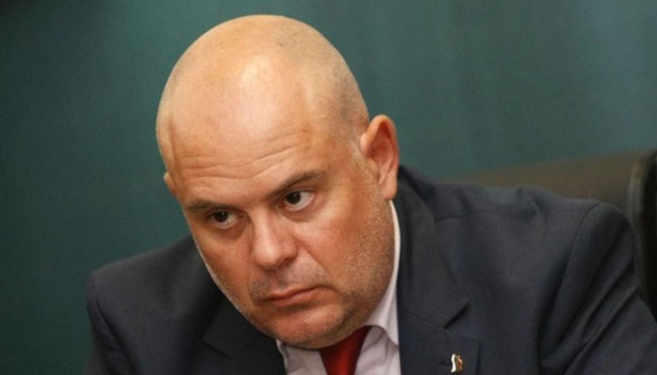 Жертвите на схемата са подмамвани чрез интернет платформа Жертвите на схемата са подмамвани чрез интернет платформа