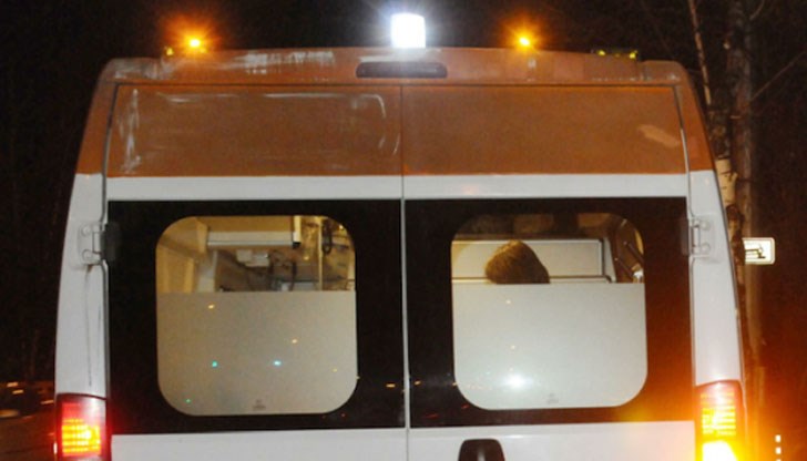 На място има екипи на полиция и Спешна помощ