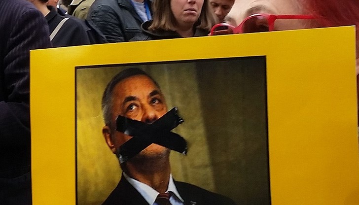 Проявата е планирана за 12:00 часа лондонско време