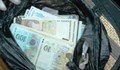 Старец остави пред дома си торба с 8000 лева