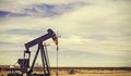 Цената на петрола падна под 45 долара за барел