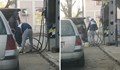 Зареждане на русенска бензиностанция не по правилата!