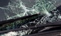 Автомобил осъмна със счупено стъкло в село Стърмен