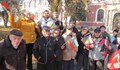 30 полицаи охраняваха двама протестиращи в Кюстендил