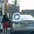 Блондинка се мъчи да зареди TESLA с бензин