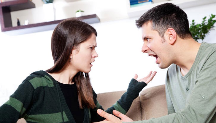 Някои зодии не могат да устоят на вдигането на конфликти и скандали, ядосват се на малки неща и започват да се карат Някои зодии не могат да устоят на вдигането на конфликти и скандали, ядосват се на малки неща и започват да се карат