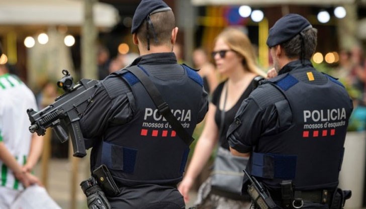 Предупреждение за риск от терористична атака вдигна на крак полицията