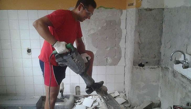 Уличните музиканти пък ще могат да свирят само след разрешение и на специално обособени места