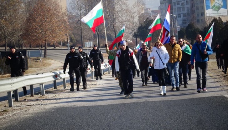 Имаше леки побутвания, но не и физически сблъсъци между полицията и протестиращите