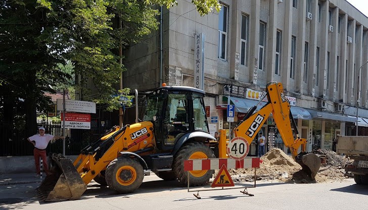 Водоподаването ще е нарушено от 09:00 до 17:00 часа Водоподаването ще е нарушено от 09:00 до 17:00 часа