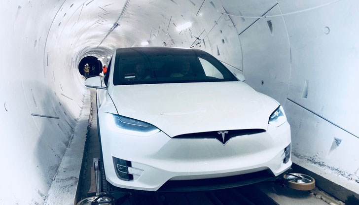 Милиардерът представи евтин тунел, в който автомобили  ще могат да се придвижват със скорост до 241 км/ч